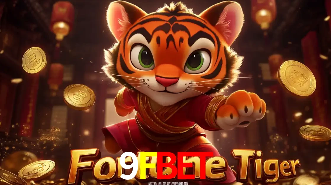 O carismático mascote do jogo de slot Fortune Tiger, um tigre fofo em pose de artes marciais, pronto para trazer sorte e multiplicadores de ganhos no cassino online 9FBET.